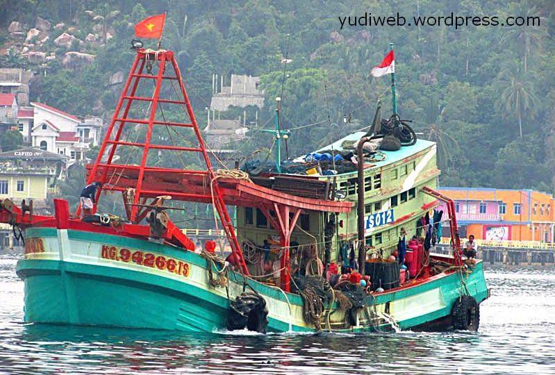 Kenapa Kapal Nelayan Asing Pencuri Ikan Ukurannya Kecil 